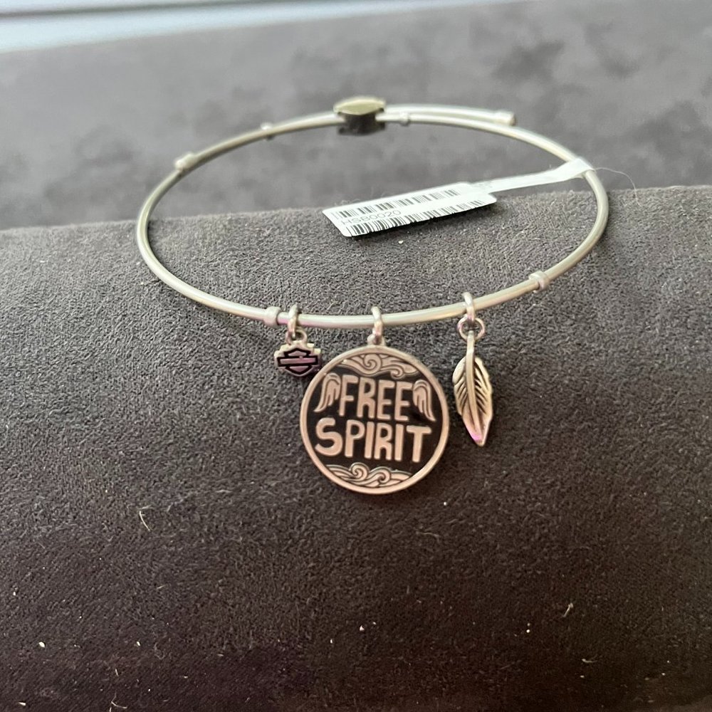 HARLEY DAVIDSON FREE SPIRIT BANGLE BRACELET